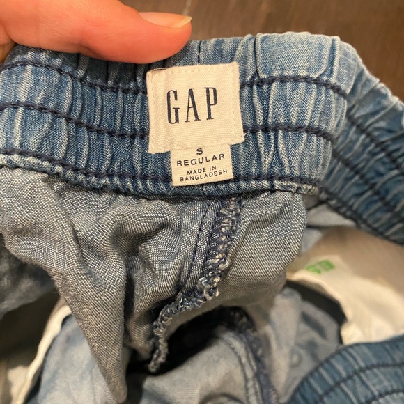 Gap Comfy denim shorts - Picture 2 of 2